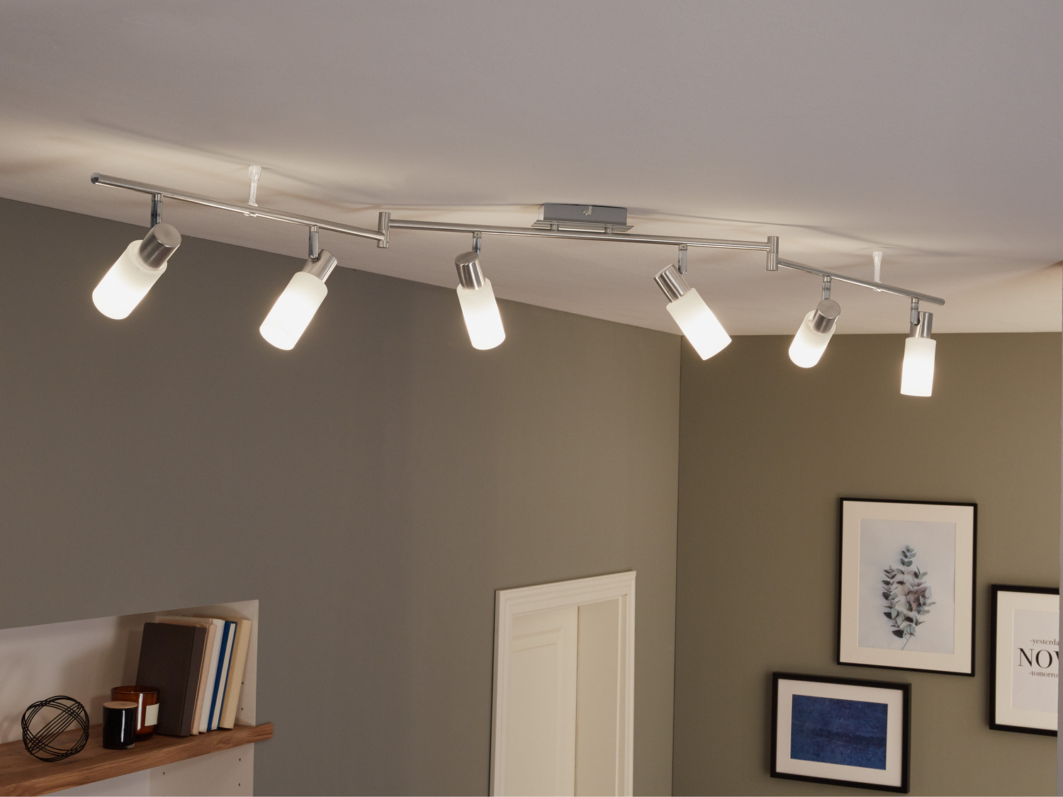 Lampa sufitowa LED Livarno, cena 149,00 PLN 
- 6 energooszczędnych żarówek LED ...