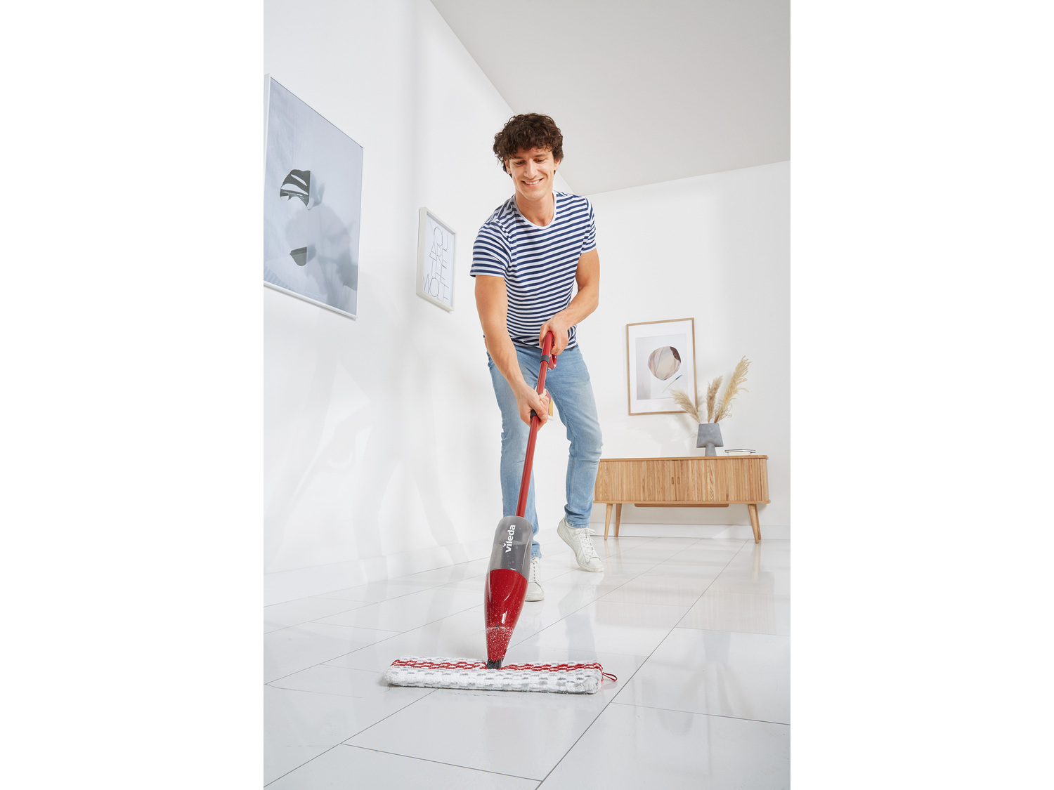 Mop Spray & Clean Vileda, cena 79,90 PLN
- wysokiej jakości nakładka z mikrofibry
- ...