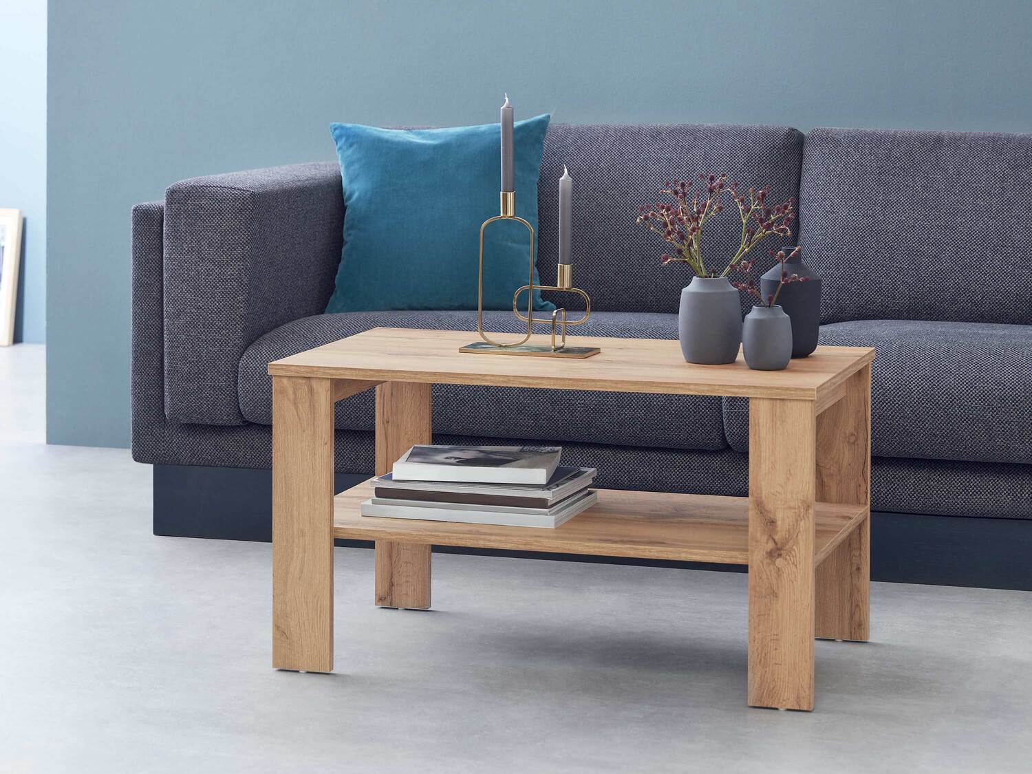 Stolik Livarno, cena 119,00 PLN
- 90 x 50 x 50 cm (dł. x szer. x wys.)
- odporna ...