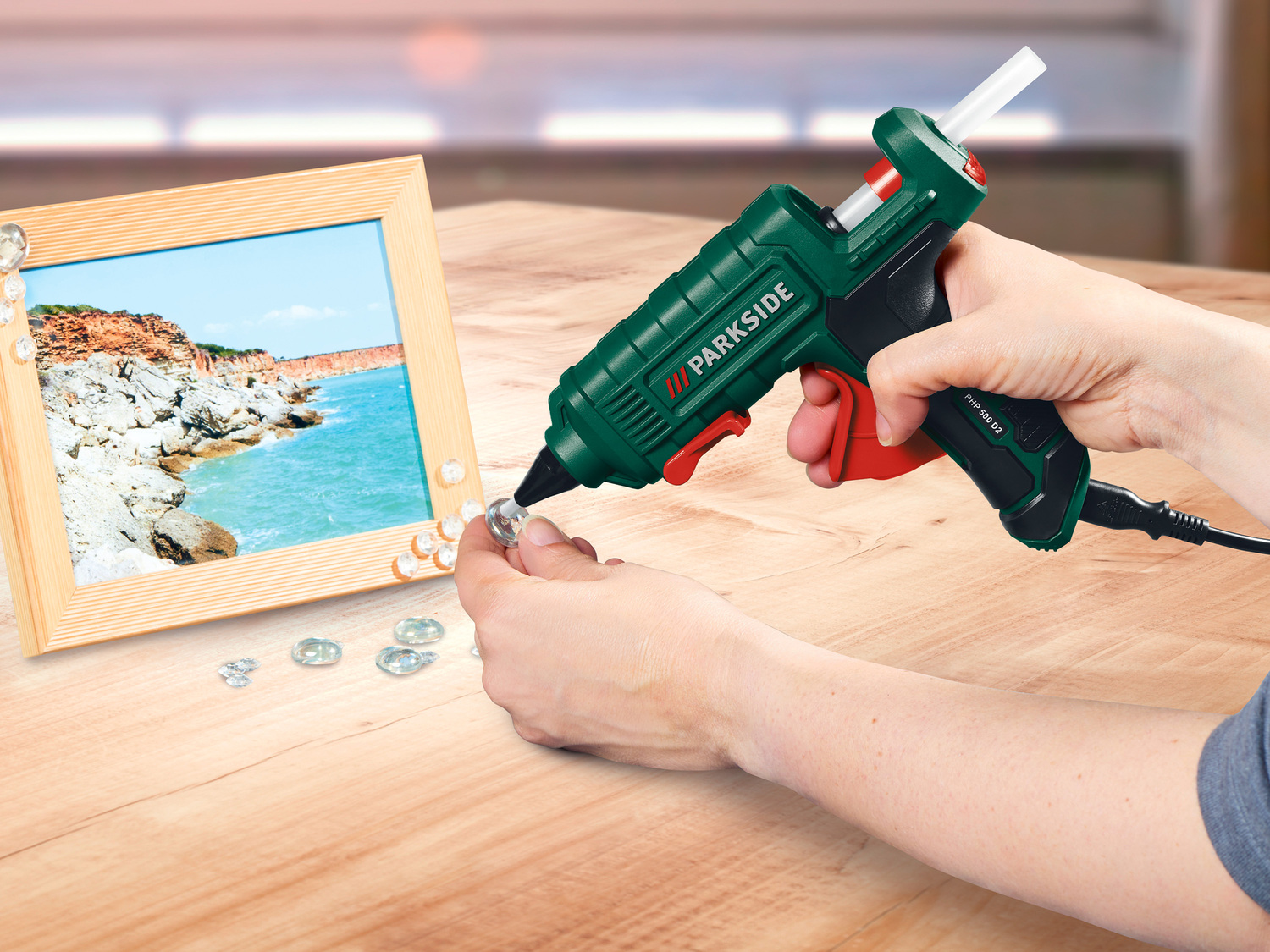 Pistolet do klejenia na gorąco 25 W Parkside PHP 500 E3, cena 44,99 PLN
- przystosowany ...