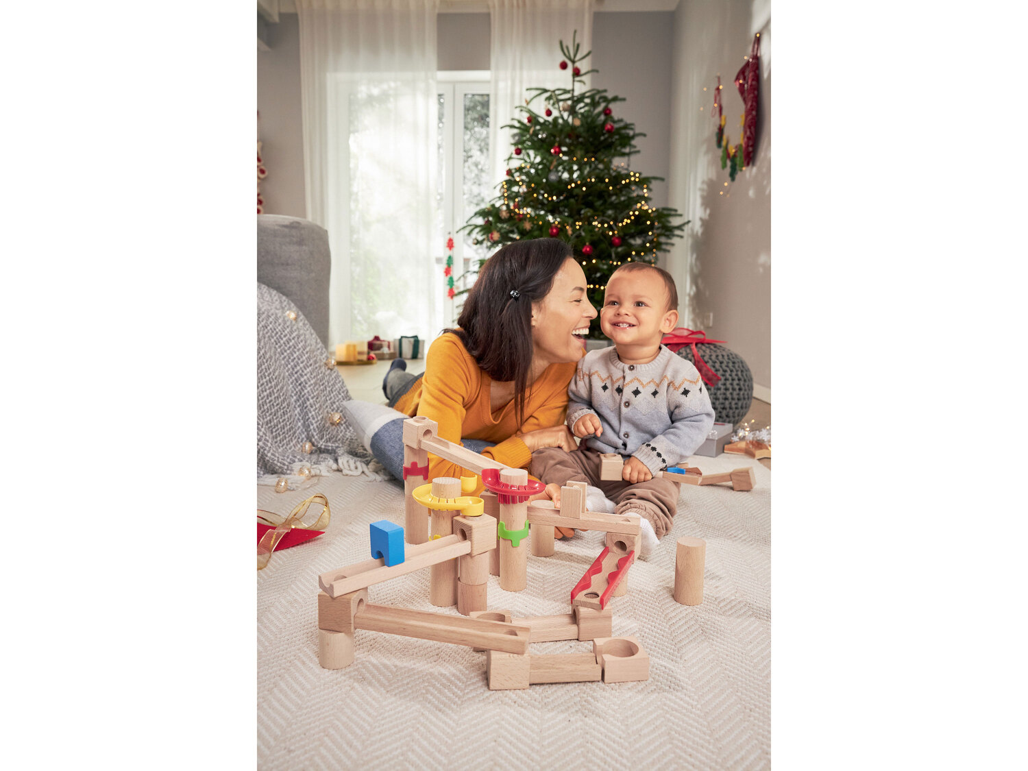 Drewniany tor kulkowy Playtive, cena 49,99 PLN
- tory z drewna bukowego
- 6 szklanych ...