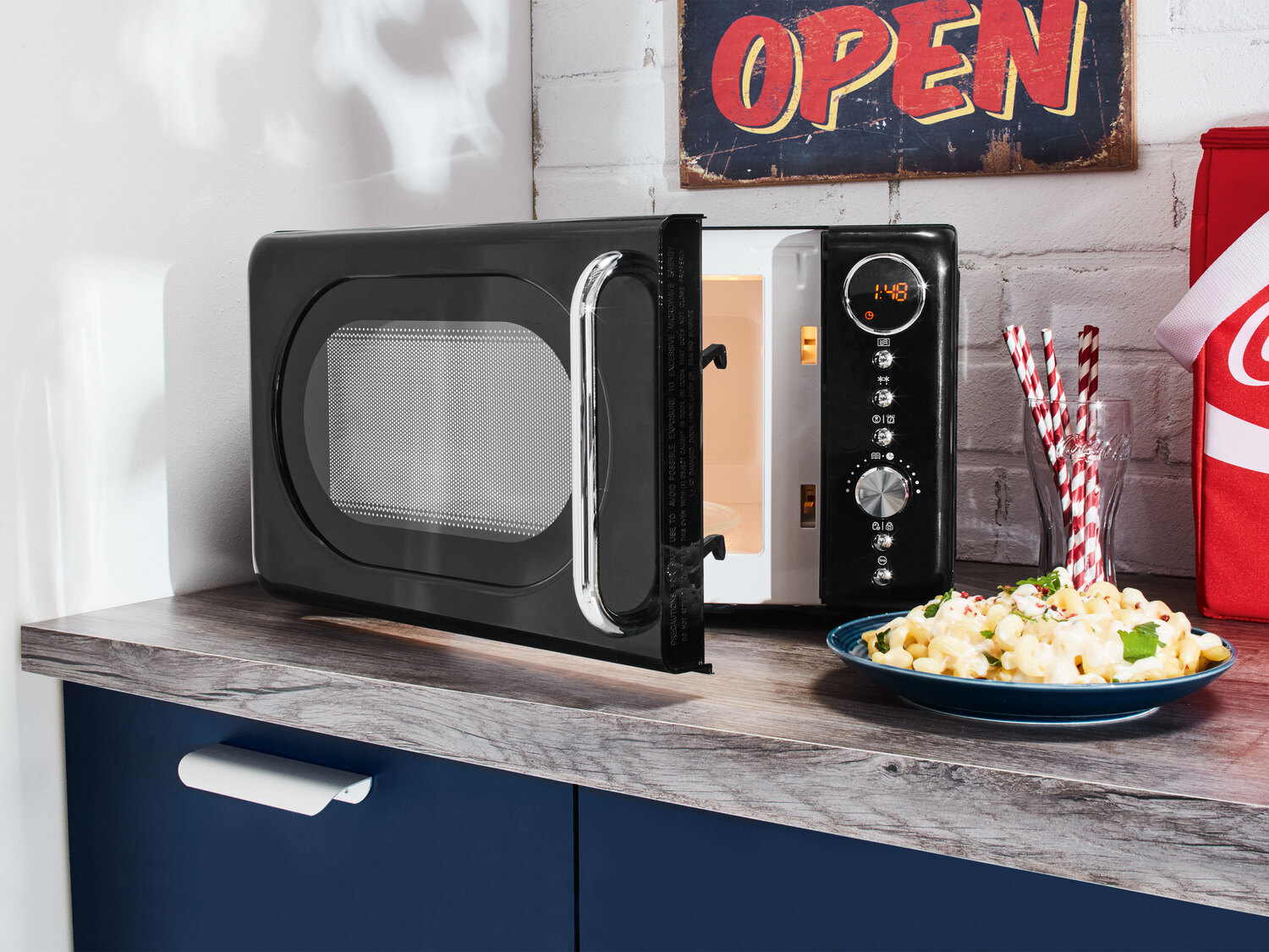 Kuchenka mikrofalowa 1200 W Silverscrest Kitchen Tools, cena 279,00 PLN
- zabezpieczenie ...