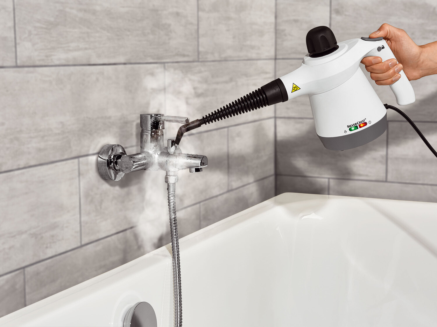 Ręczna myjka parowa 1100 W Silvercrest, cena 69,90 PLN
- USUWA AŻ DO 99,9% ALERGENÓW ...