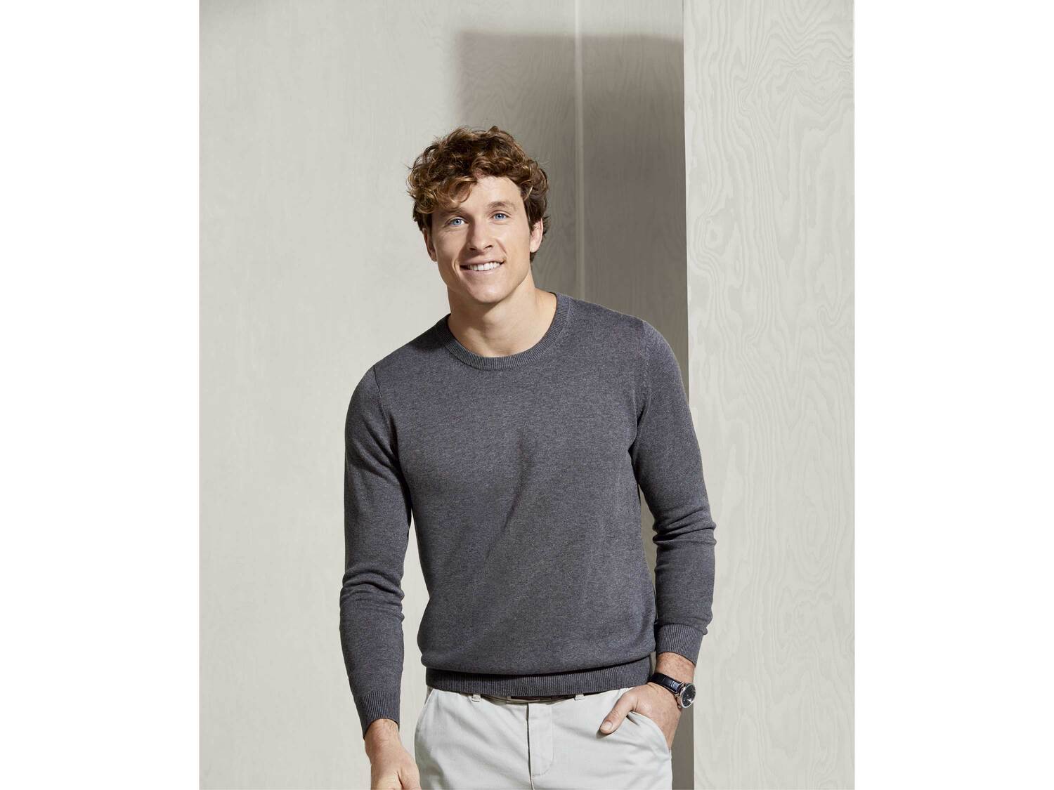 Sweter męski , cena 34,99 PLN
- 100% bawełny
- rozmiary: M-XL
Dostępne rozmiary
Opis
- ...