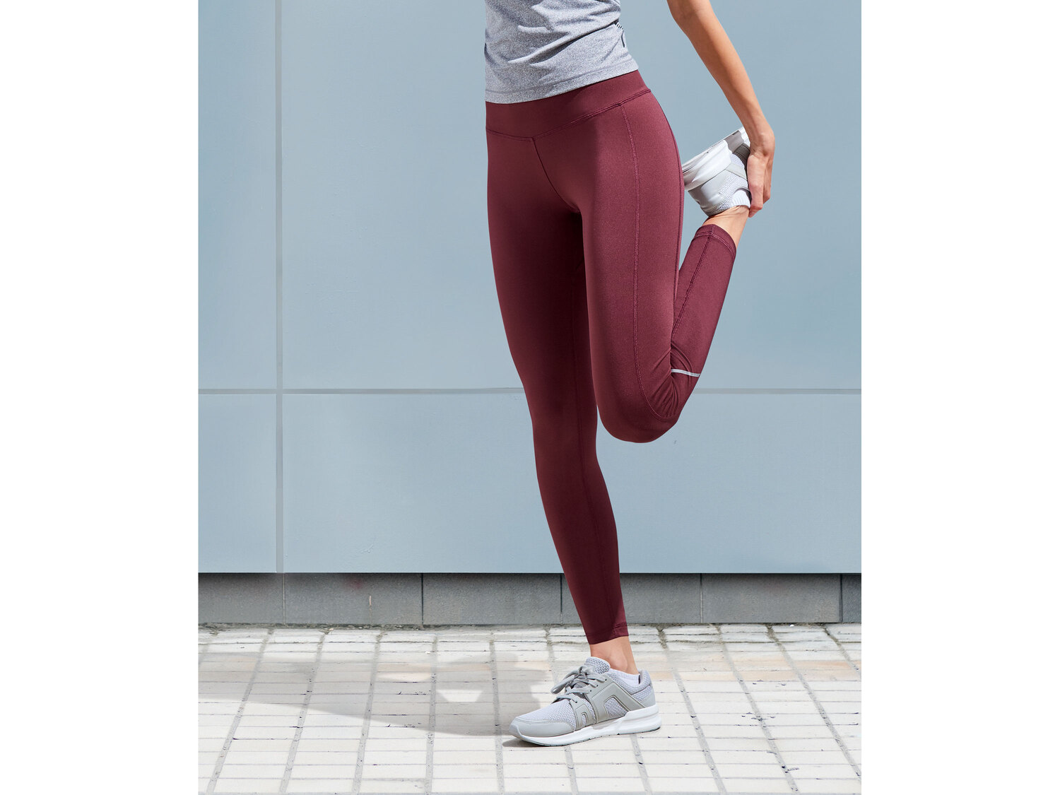 Legginsy funkcyjne damskie Crivit, cena 29,99 PLN
- rozmiary: S-L
Dostępne rozmiary
Opis
- ...