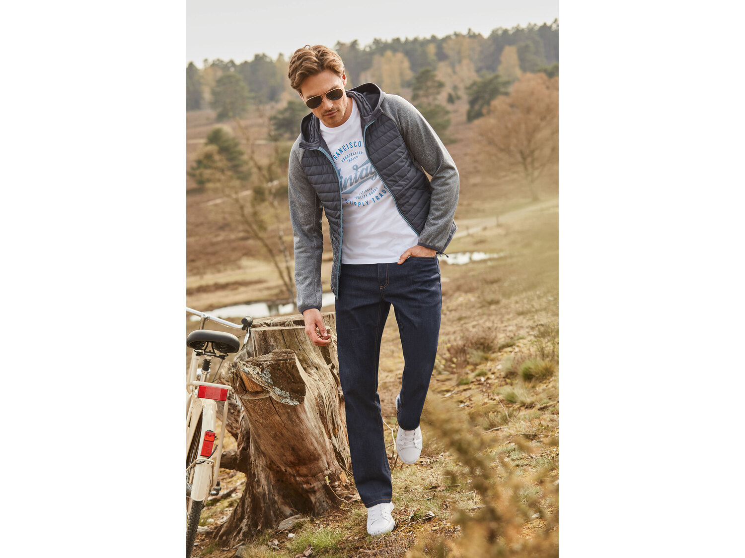 Jeansy męskie , cena 49,99 PLN
- 98% bawełny, 2% elastanu (LYCRA®)
- rozmiary: ...
