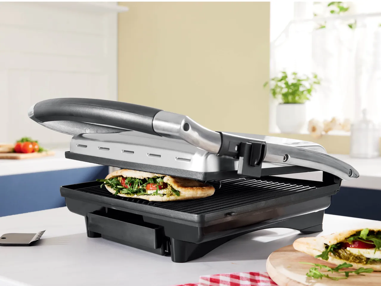 SILVERCREST® KITCHEN TOOLS Grill kontaktowy 2000 , cena 179 PLN
SILVERCREST® ...