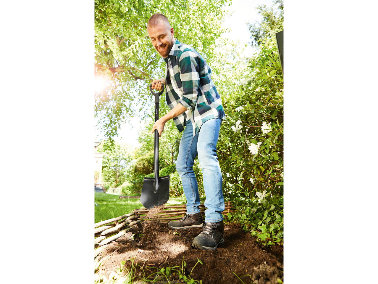 FISKARS® Szpadel ostry , cena 69,9 PLN
- ergonomiczny uchwyt w kształcie litery ...