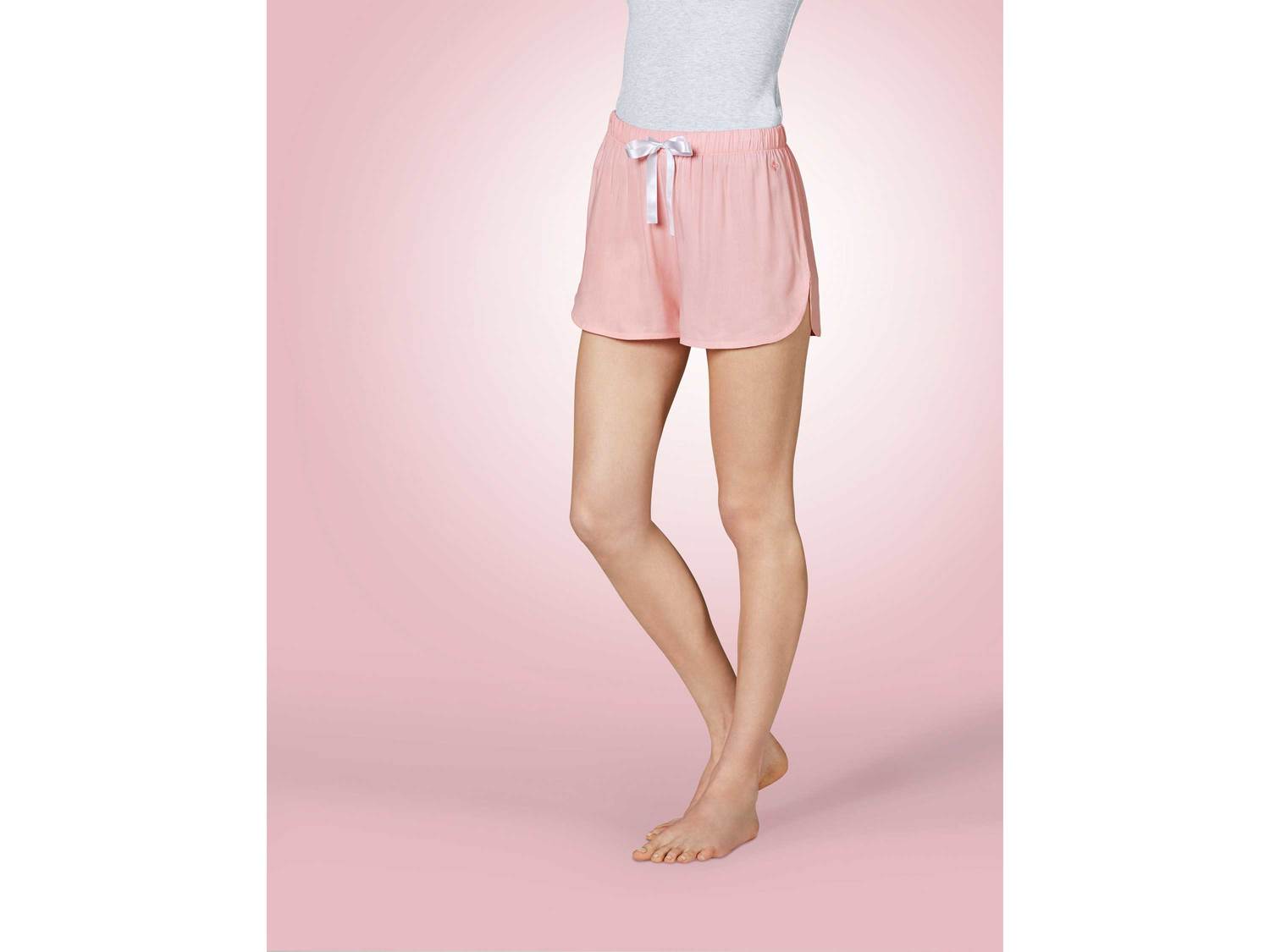 Spodenki damskie Esmara Lingerie, cena 15,99 PLN
- rozmiary: XS-L
- 100% wiskozy ...