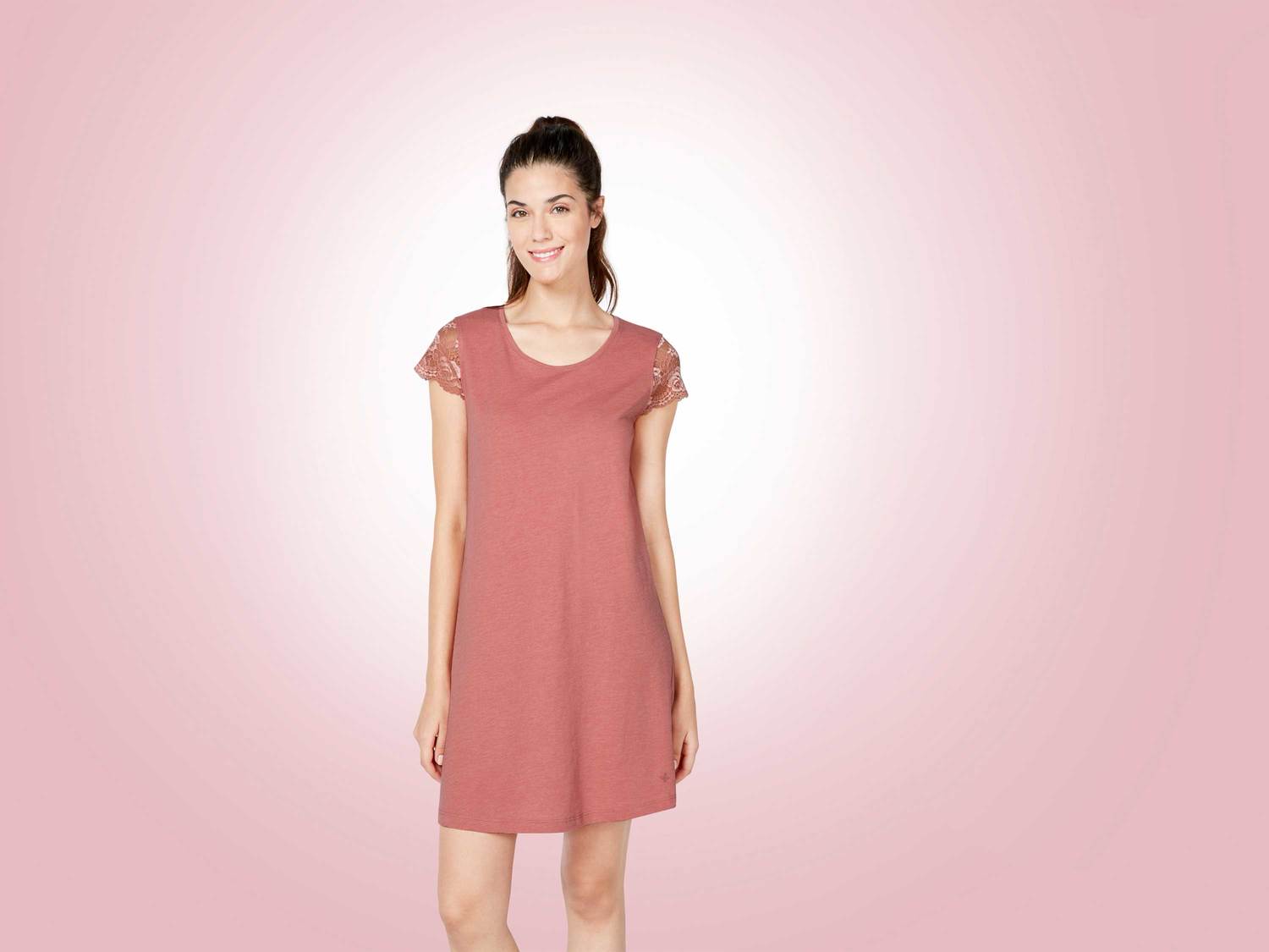 Koszula nocna Esmara Lingerie, cena 19,99 PLN
- rozmiary: S-L
- wysoka zawartość ...