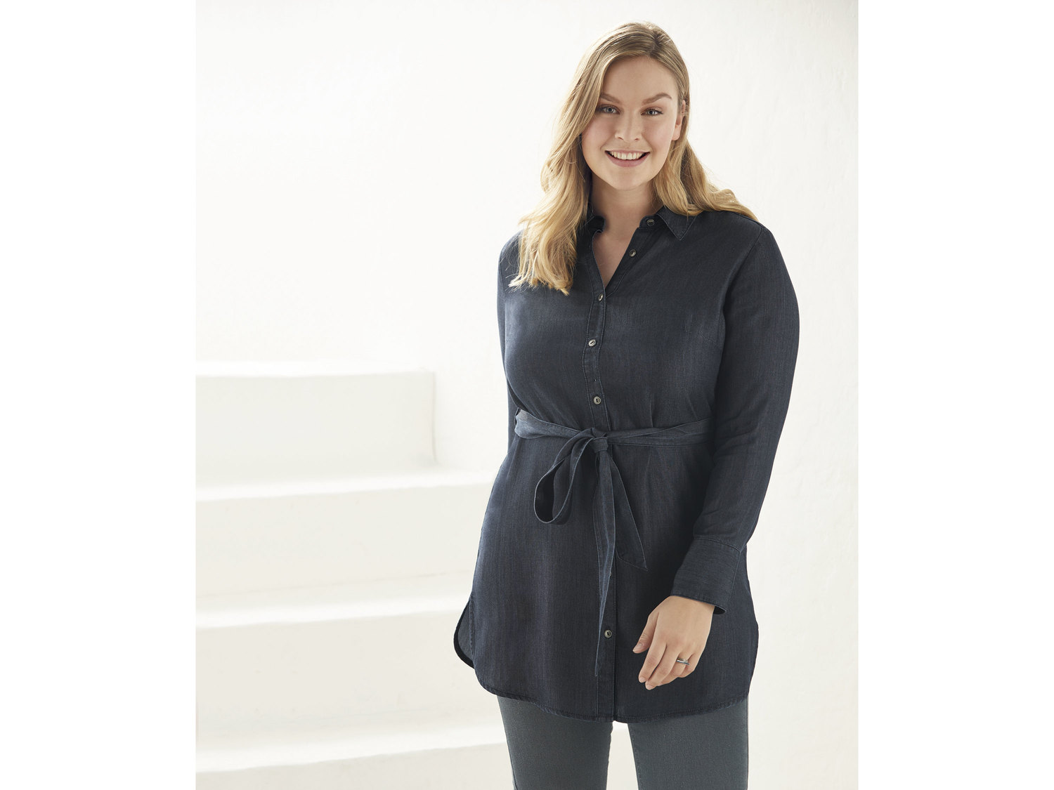 Tunika z lyocellu Esmara, cena 44,99 PLN
- 100% lyocellu (Tencel™)
- rozmiary: ...