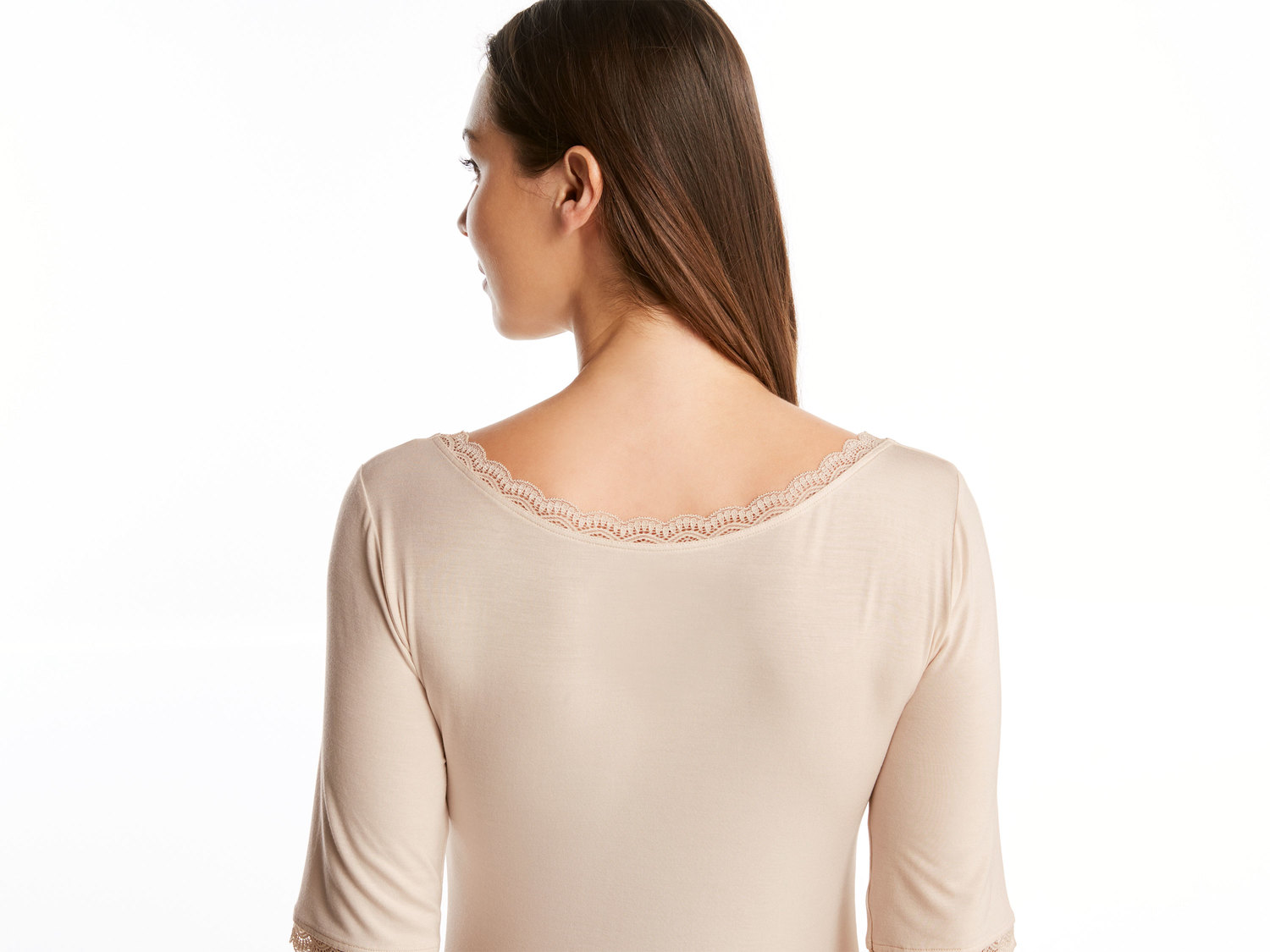 Koszulka z modalu Esmara Lingerie, cena 22,99 PLN
Modal- niezwykle delikatny i ...