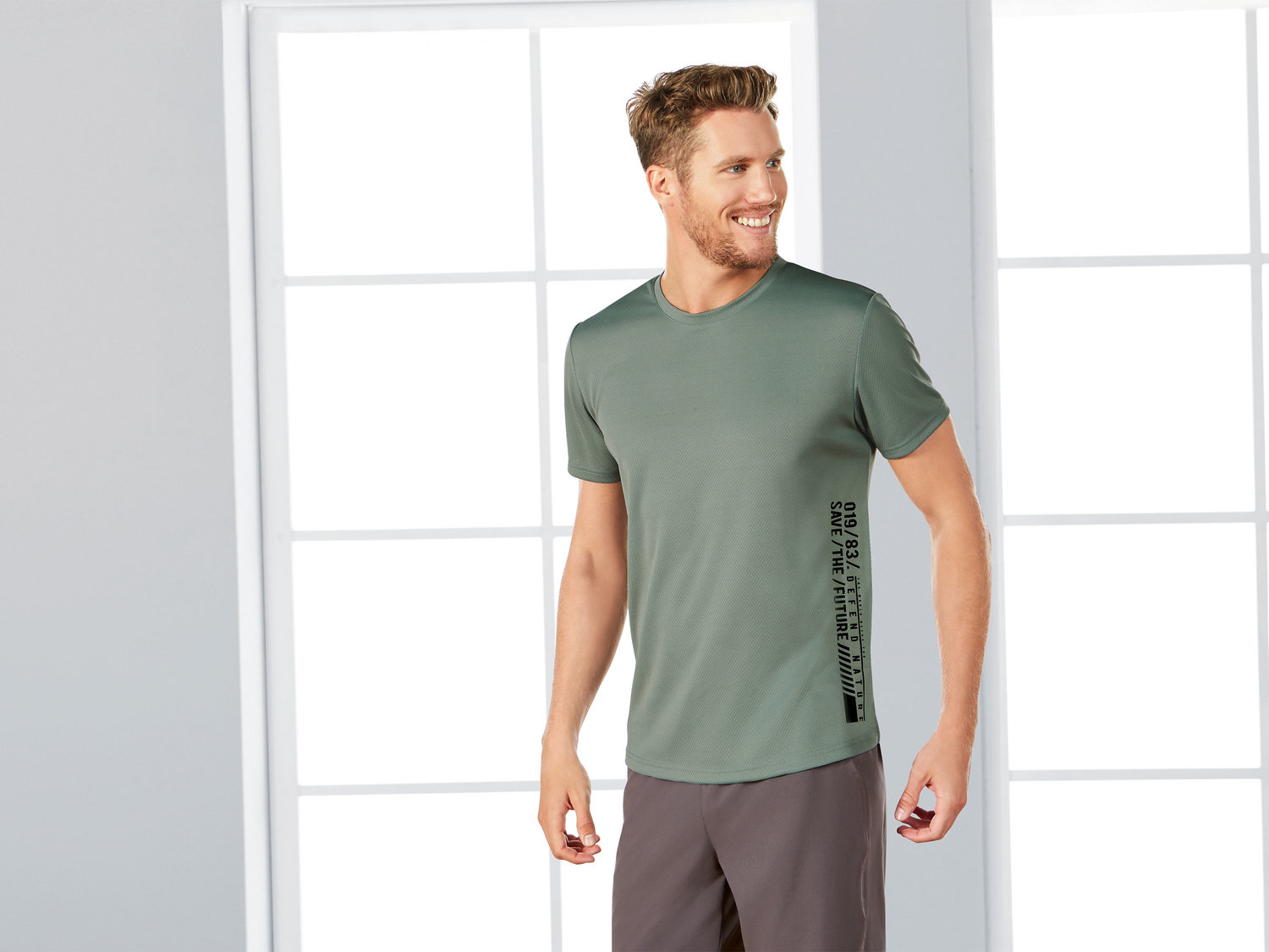 T-shirt męski, funkcyjny Crivit, cena 19,99 PLN
- rozmiary: M-XL
- szybkoschnące ...