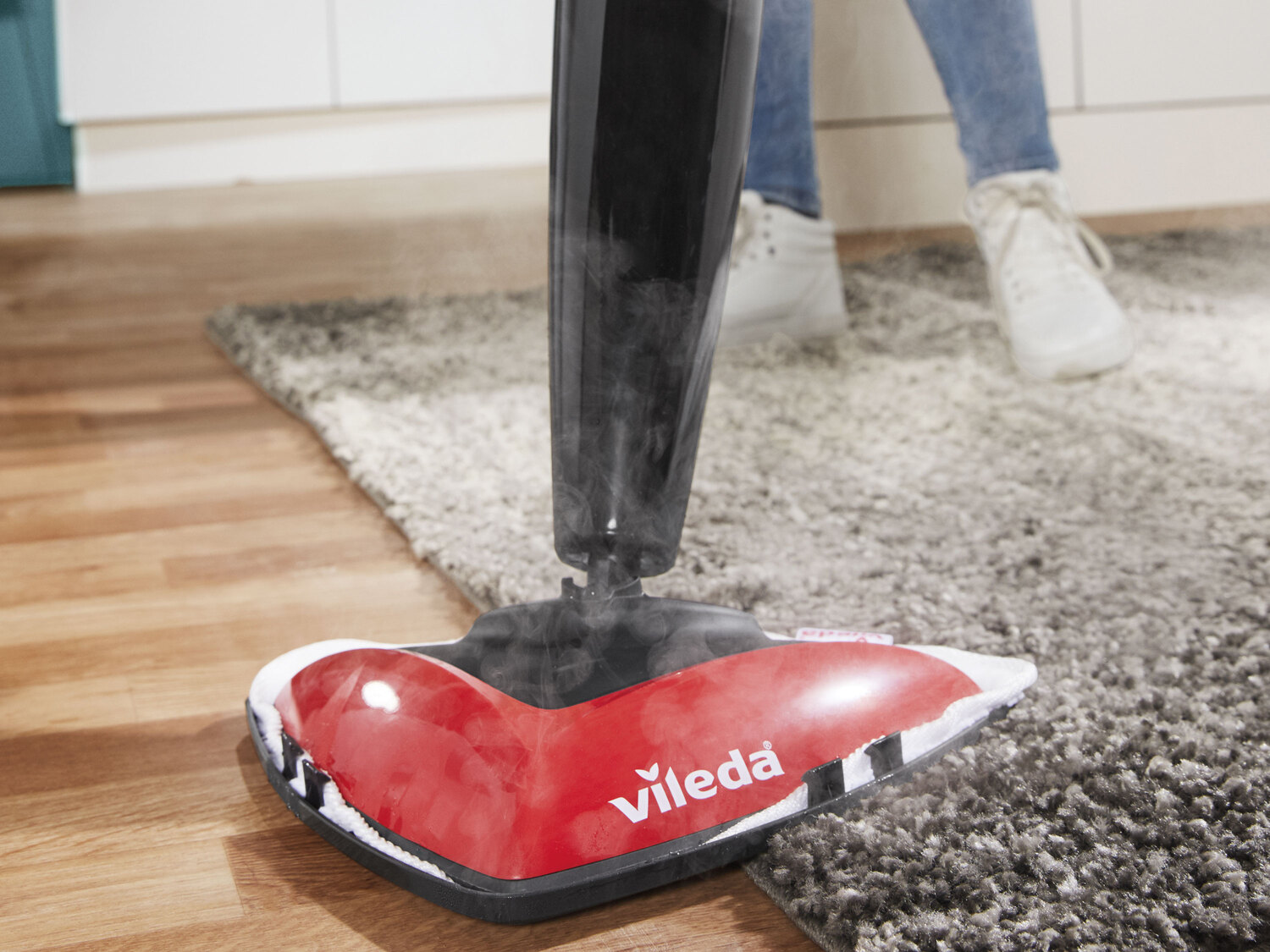 Mop parowy Vileda 1550 W , cena 199,00 PLN
- w zestawie: 4 wkłady z mikrofbry
- ...