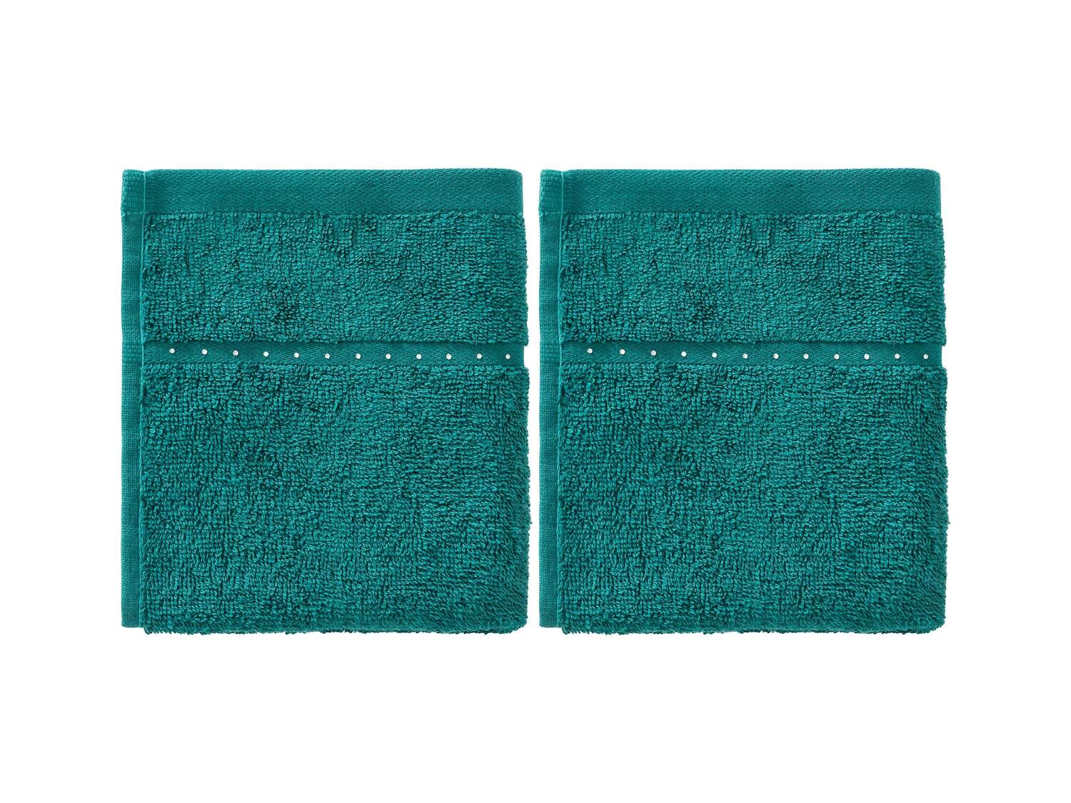 Ręczniki 30 x 50 cm, 2 szt. 450 g/m² Miomare, cena 9,99 PLN
3 kolory
- miękkie ...