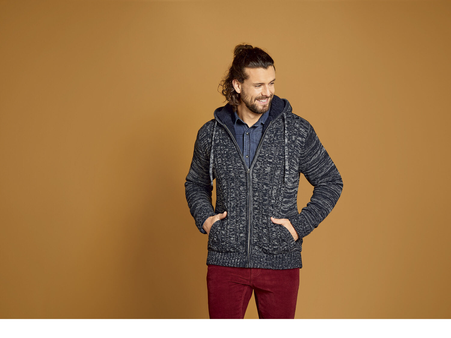 Ocieplany sweter męski z futerkiem Livergy, cena 74,90 PLN
- rozmiary: M-XXL
Dostępne ...