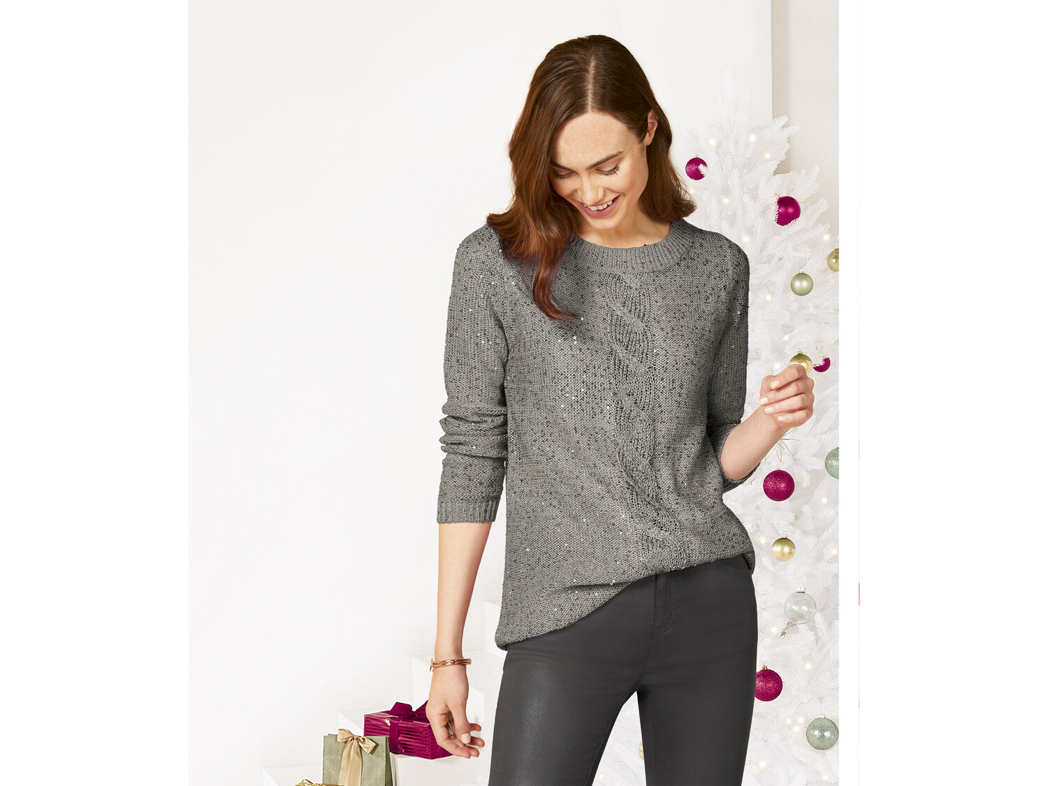 Sweter Esmara, cena 39,99 PLN
- rozmiary: XS-L
Dostępne rozmiary
Opis
- oeko
- ...