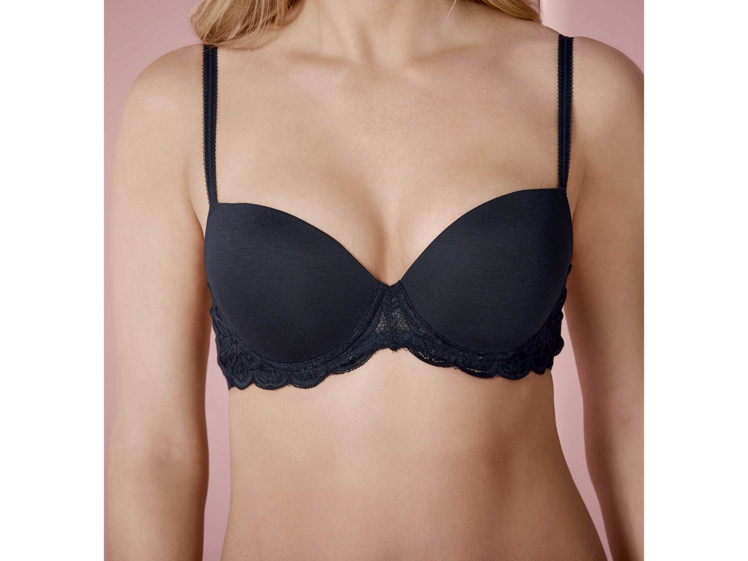 Biustonosz push-up z koronką Esmara Lingerie, cena 22,99 PLN
- rozmiary: 75B, ...