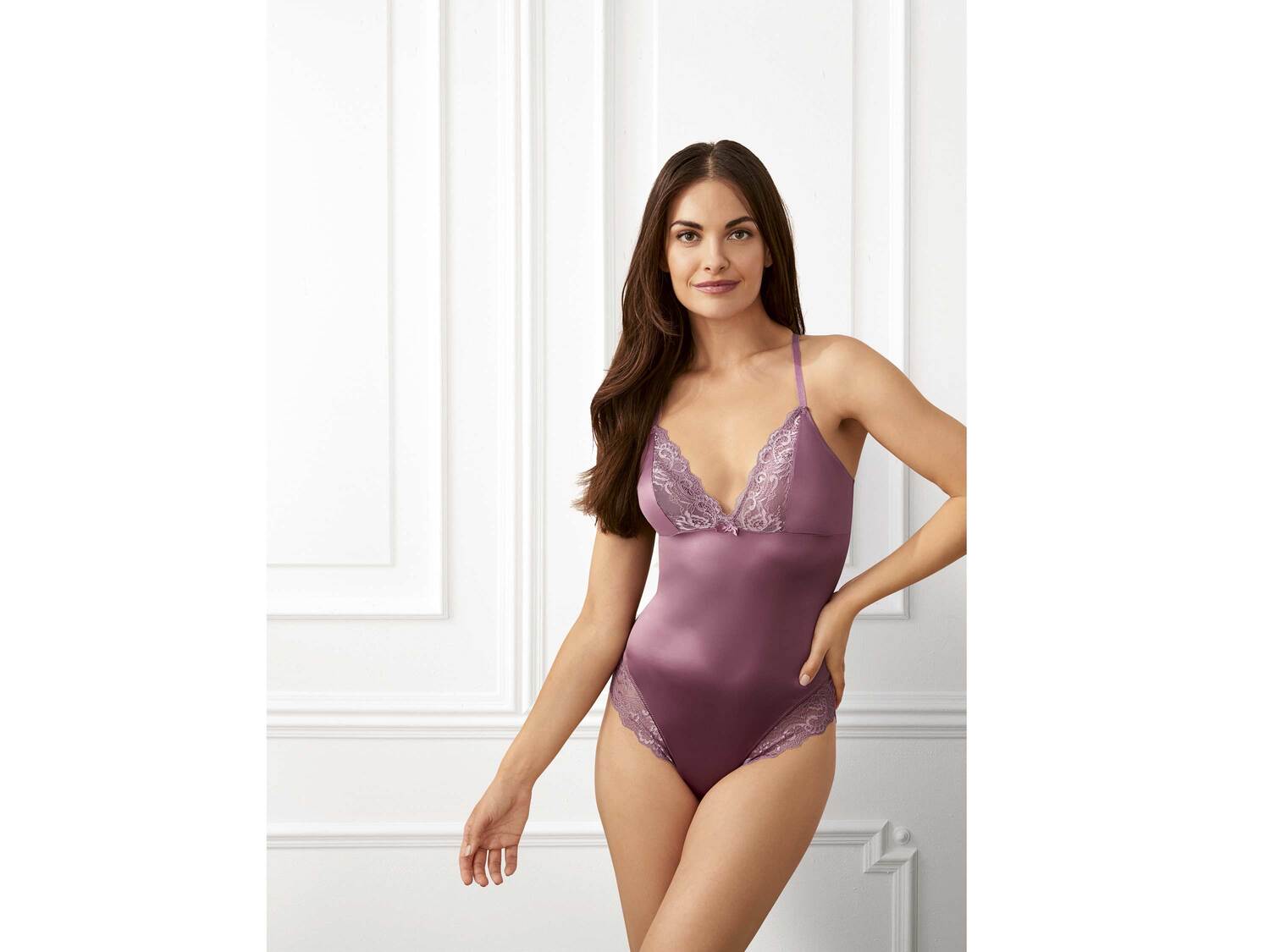 Body z koronką Esmara Lingerie, cena 29,99 PLN
- rozmiary: S-L
- klin z zapięciem ...