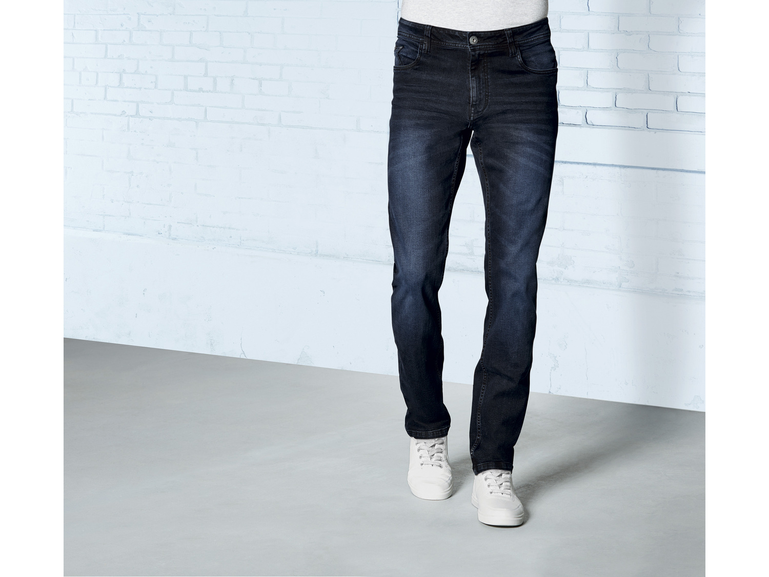 Jeansy męskie Livergy, cena 39,99 PLN
- 98% bawełny, 2% elastanu (LYCRA®)
- ...