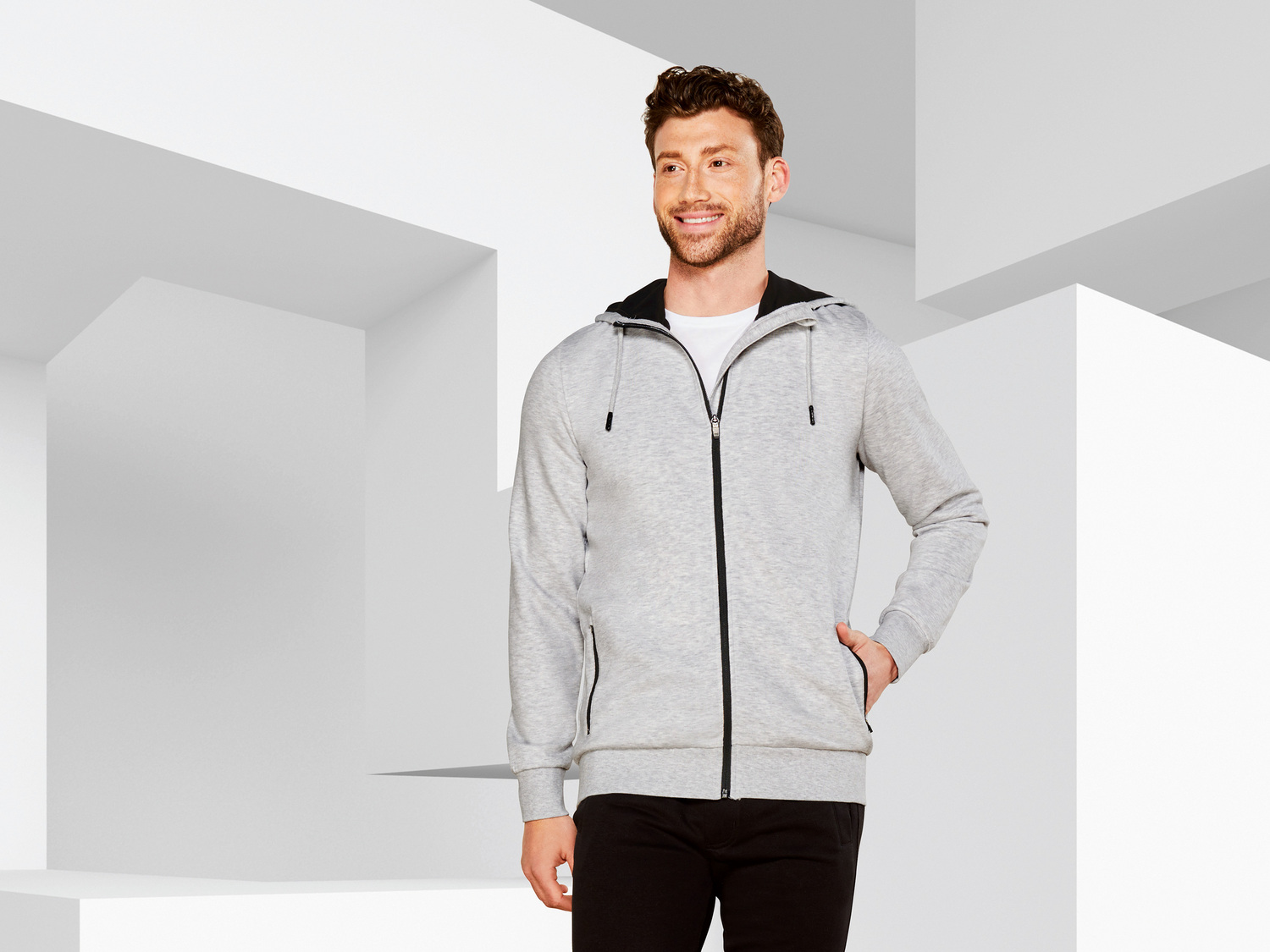 Bluza dresowa męska Crivit, cena 44,99 PLN
- rozmiary: S-L
- wysoka zawartość ...