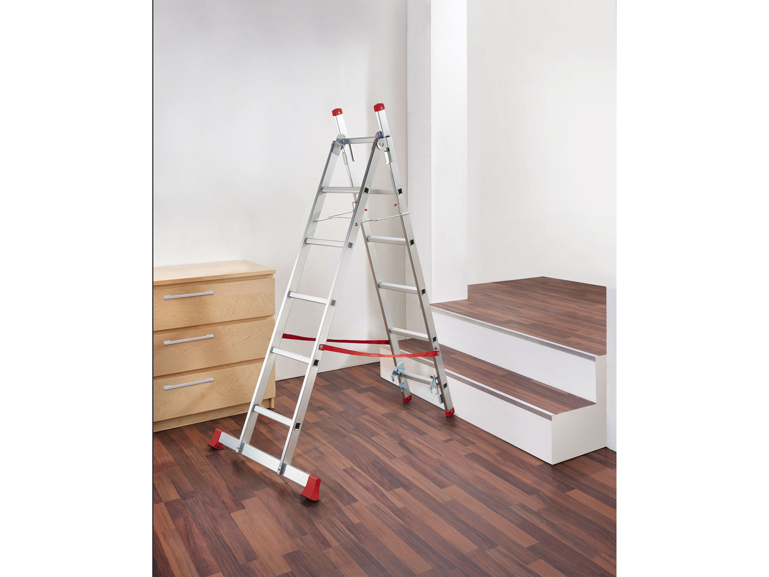 Aluminiowa drabina wielofunkcyjna Powerfix, cena 199,00 PLN 
- 3 w 1: możliwość ...