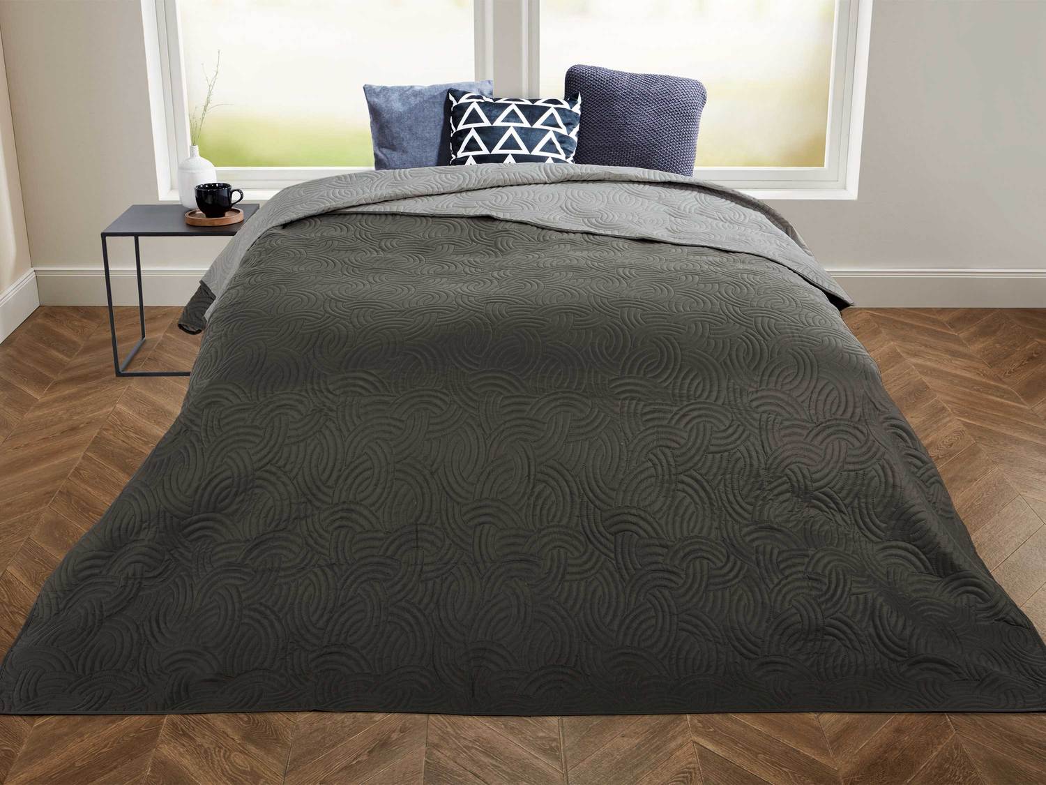 Dwustronna narzuta 210 x 280 cm Meradiso, cena 59,00 PLN
- z eleganckim pikowaniem
- ...
