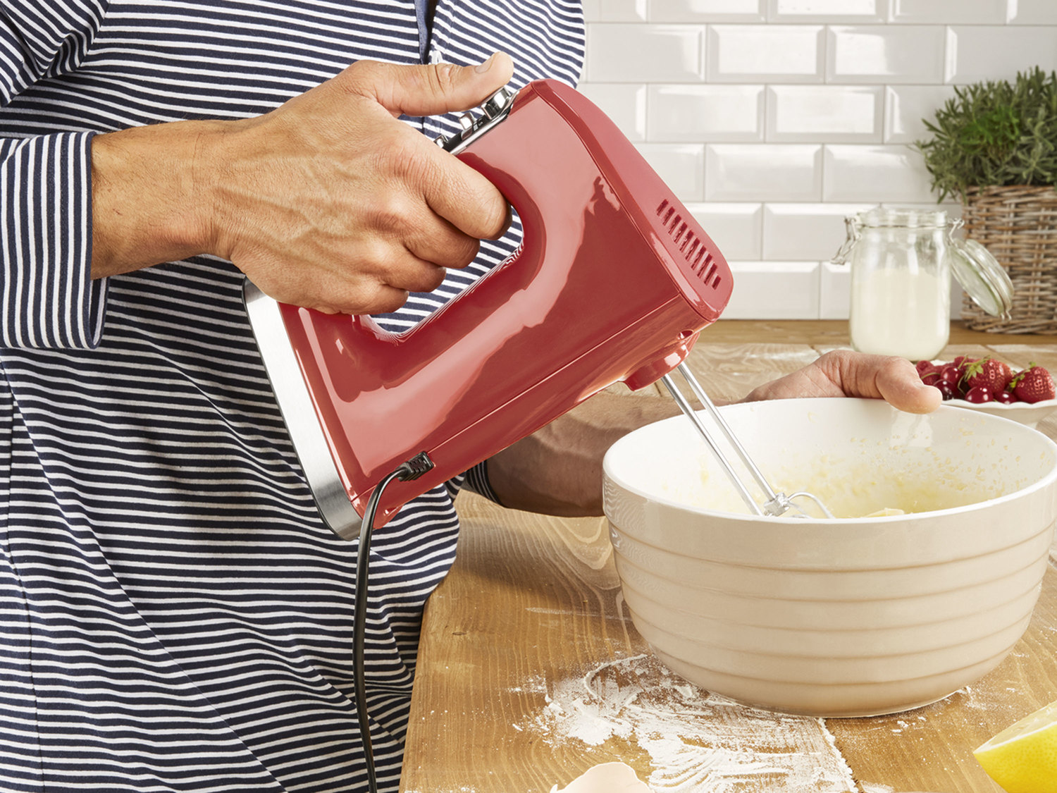 Mikser ręczny 350 W Silvercrest Kitchen Tools, cena 59,90 PLN
- 5 poziomów prędkości ...