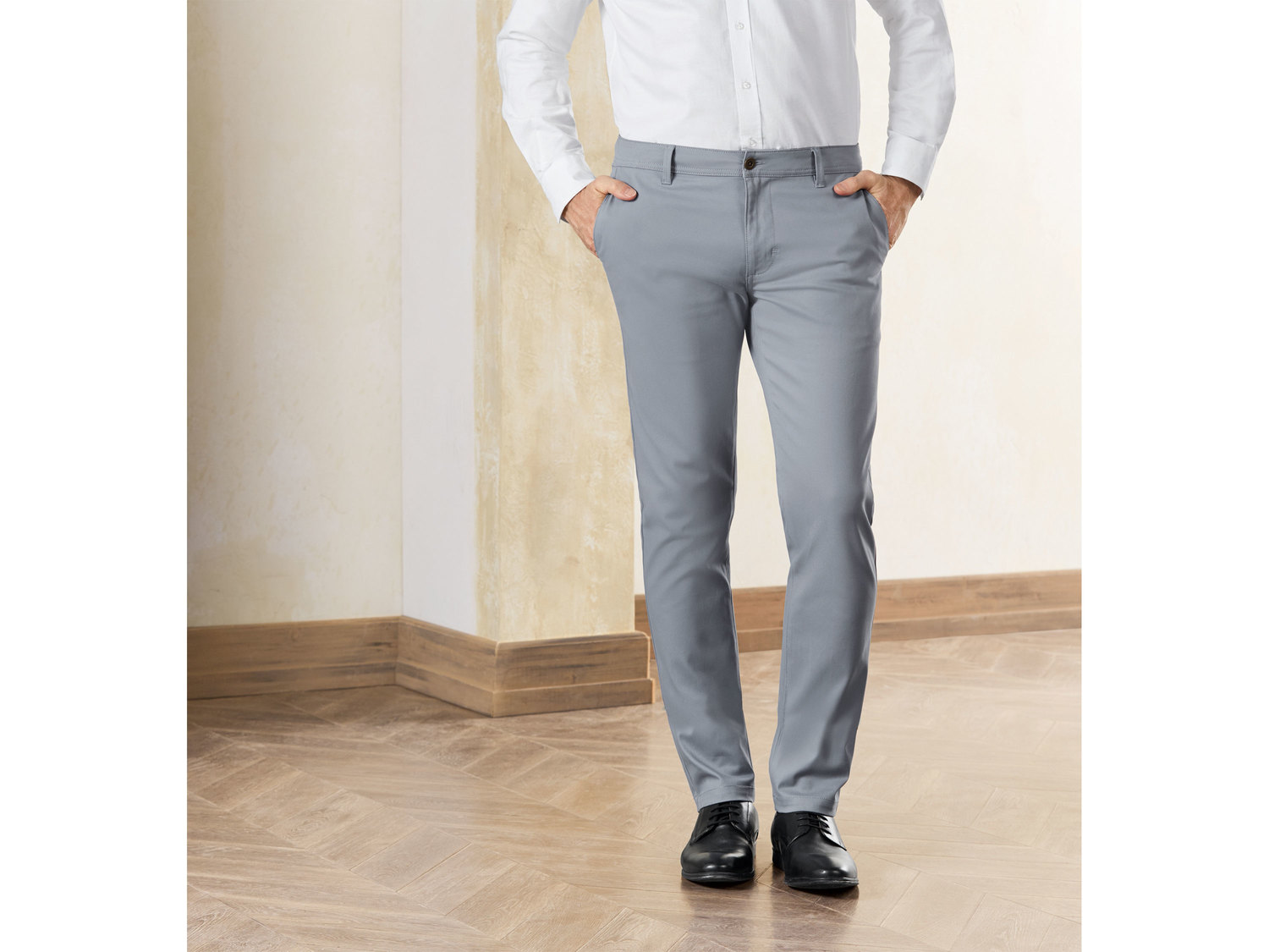 Spodnie chino Livergy, cena 44,99 PLN
- 98% bawełny, 2% elastanu (LYCRA®)
- ...