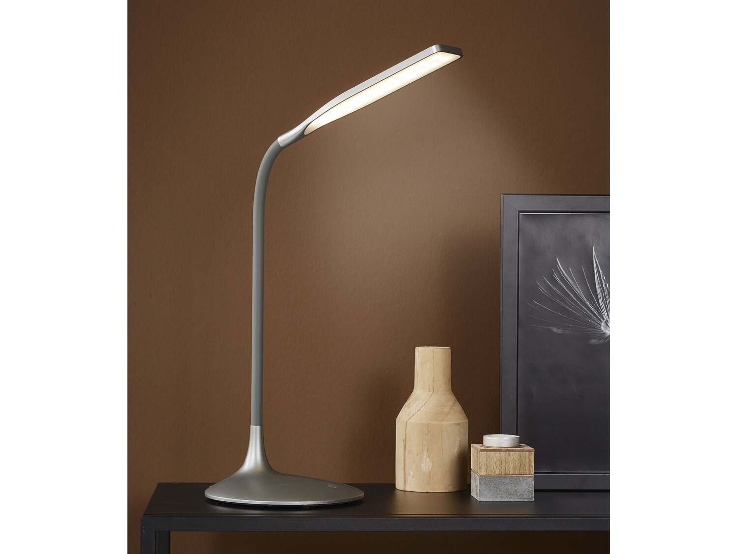 Lampa stołowa LED Osram, cena 99,00 PLN
2 kolory
- 220 lm
- CIEPŁE, BIAŁE ŚWIATŁO
Opis
...