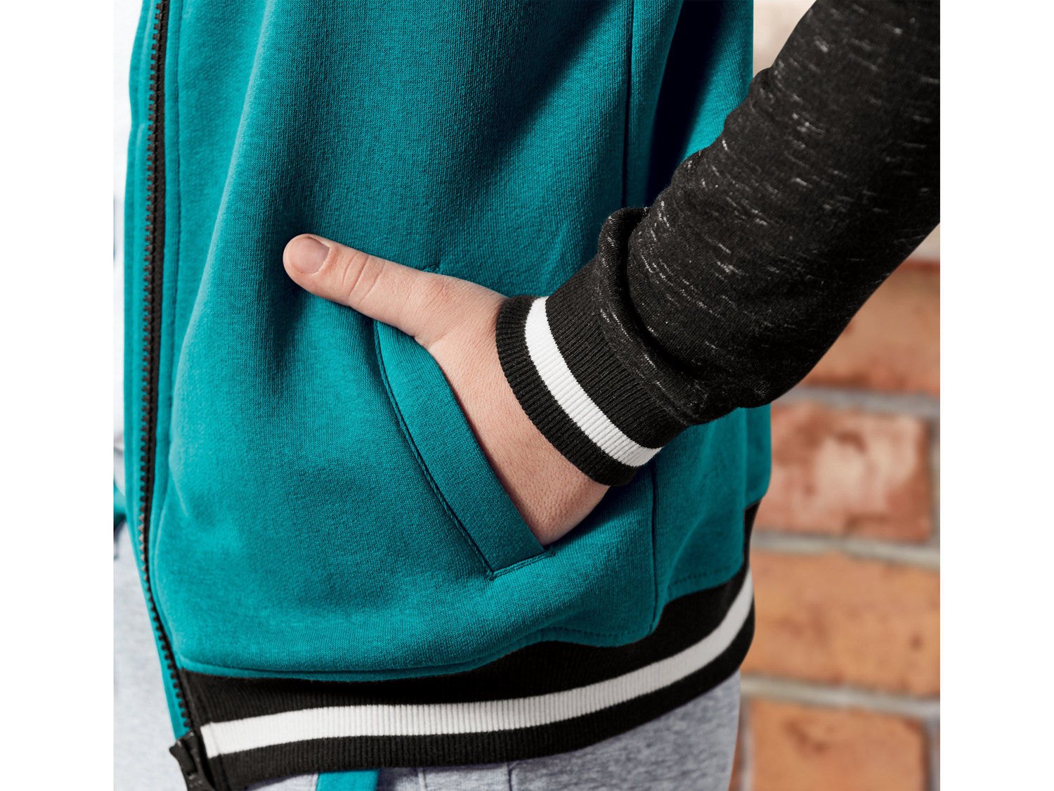 Bluza typu College Pepperts, cena 29,99 PLN
- rozmiary: 122-164
- komfort noszenia ...