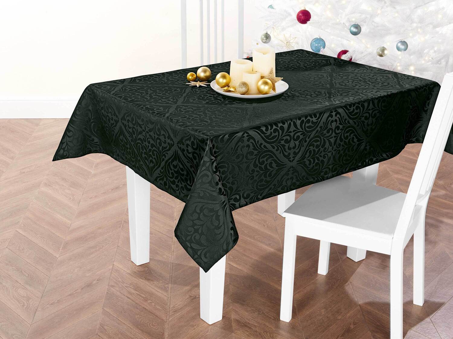 Obrus żakardowy Meradiso, cena 29,99 PLN
4 wzory
- nieprzepuszczający wody dzięki ...