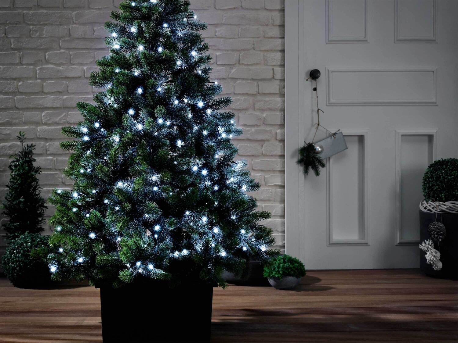 Lampki choinkowe LED Melinera, cena 44,99 PLN
4 zestawy do wyboru
- możliwość ...