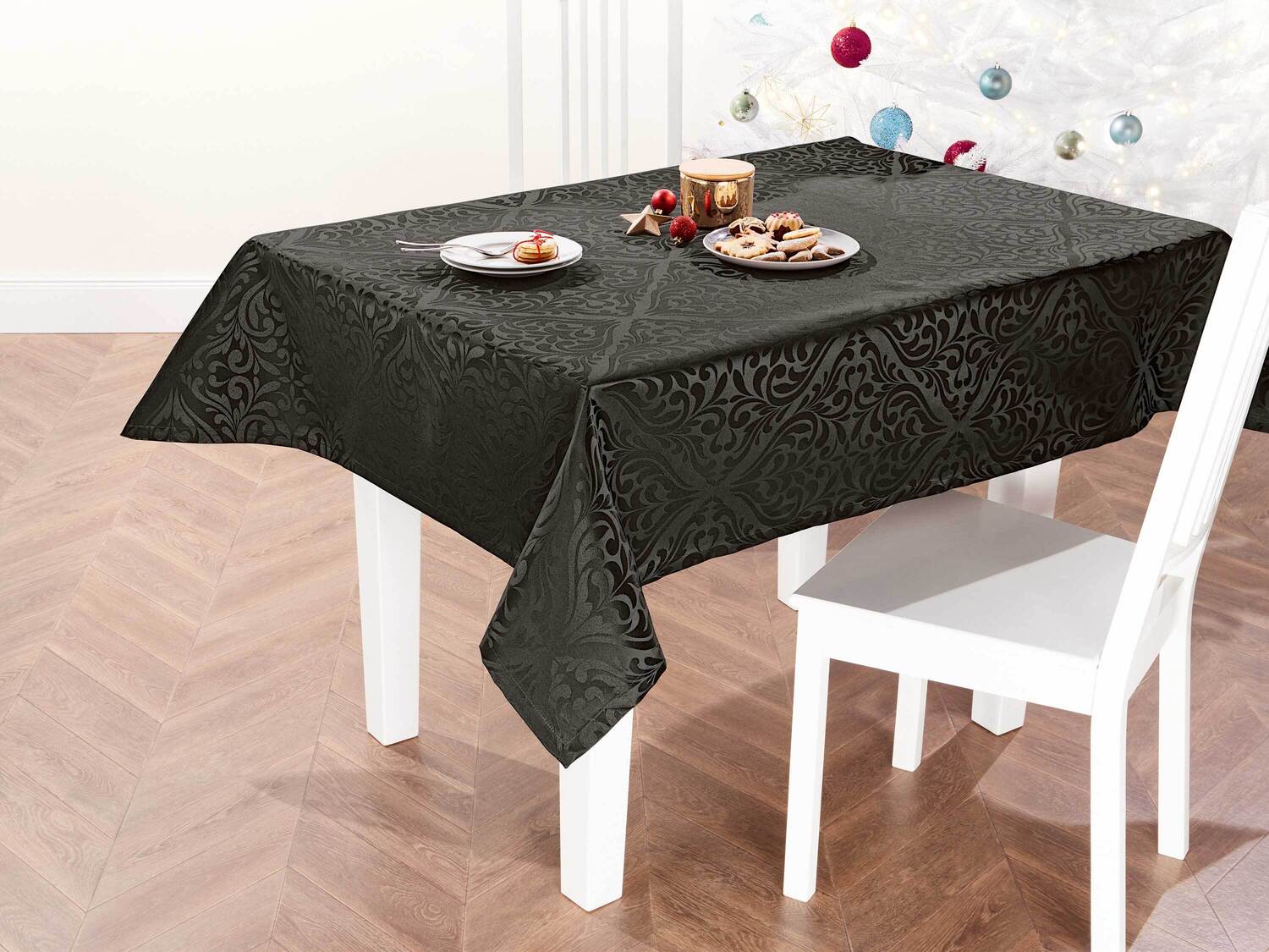 Obrus żakardowy Meradiso, cena 29,99 PLN
4 wzory
- nieprzepuszczający wody dzięki ...