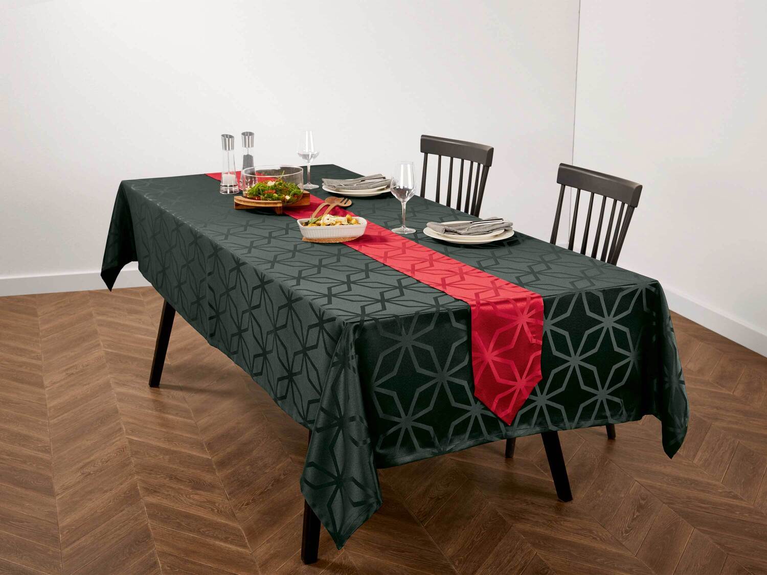 Obrus żakardowy z bieżnikiem Meradiso, cena 49,99 PLN
4 zestawy do wyboru
- ...