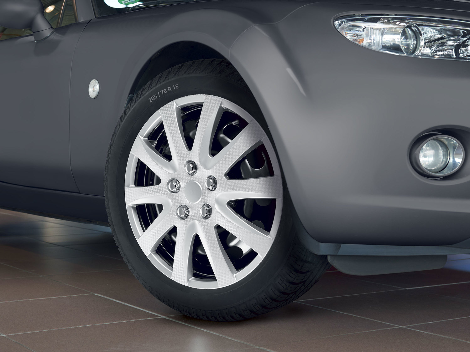 Zestaw 4 kołpaków Ultimate Speed, cena 59,90 PLN
- odporne na korozję i środki ...